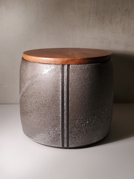Lidded Ceramic Canister - Nouvelle Collection (Grey)